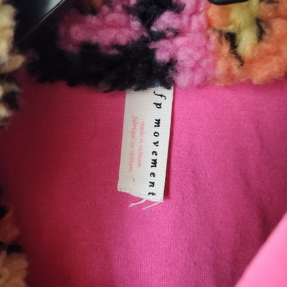 Floral Fleece Jacket in Black with Pink Trim - Picture 9 of 11
